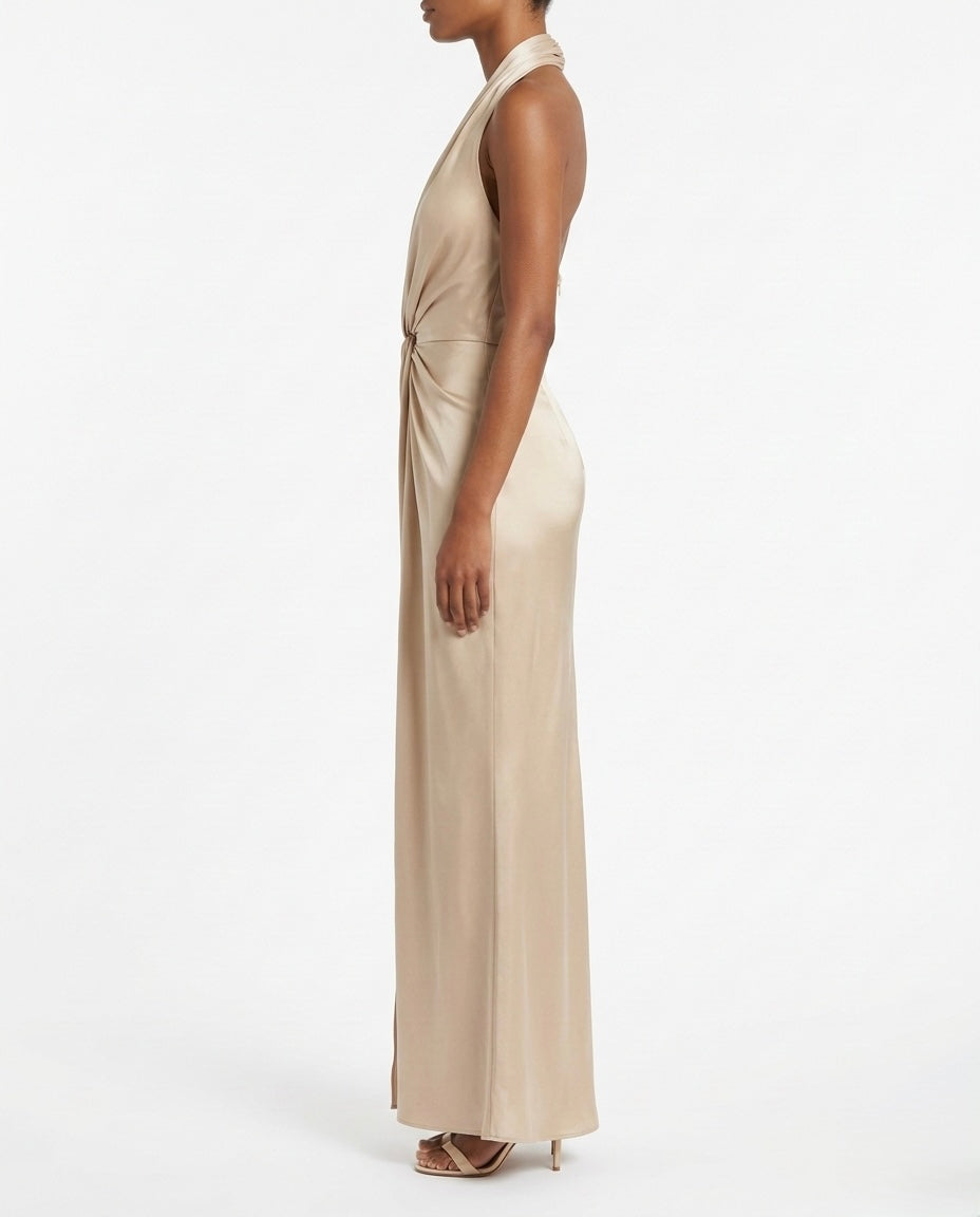 Abito lungo halter con drappeggio