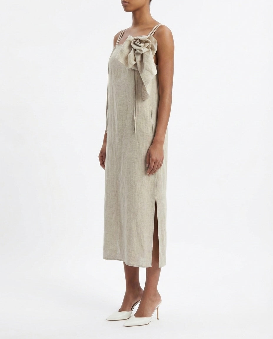 Abito lungo in lino con fiocco