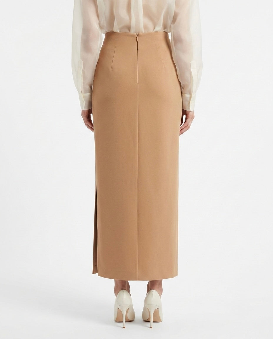 Gonna midi aderente con  gioiello