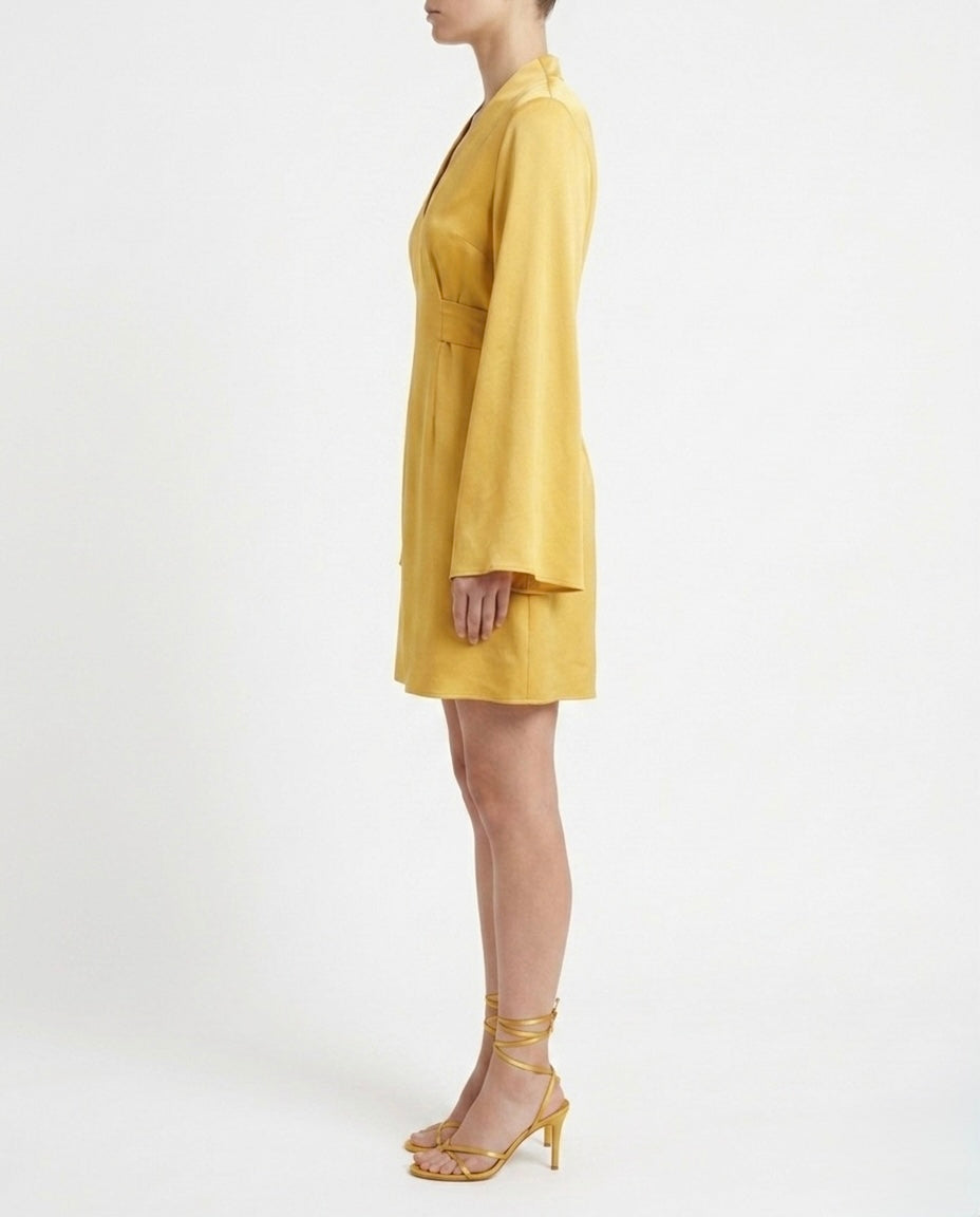 Abito corto con scollo a V