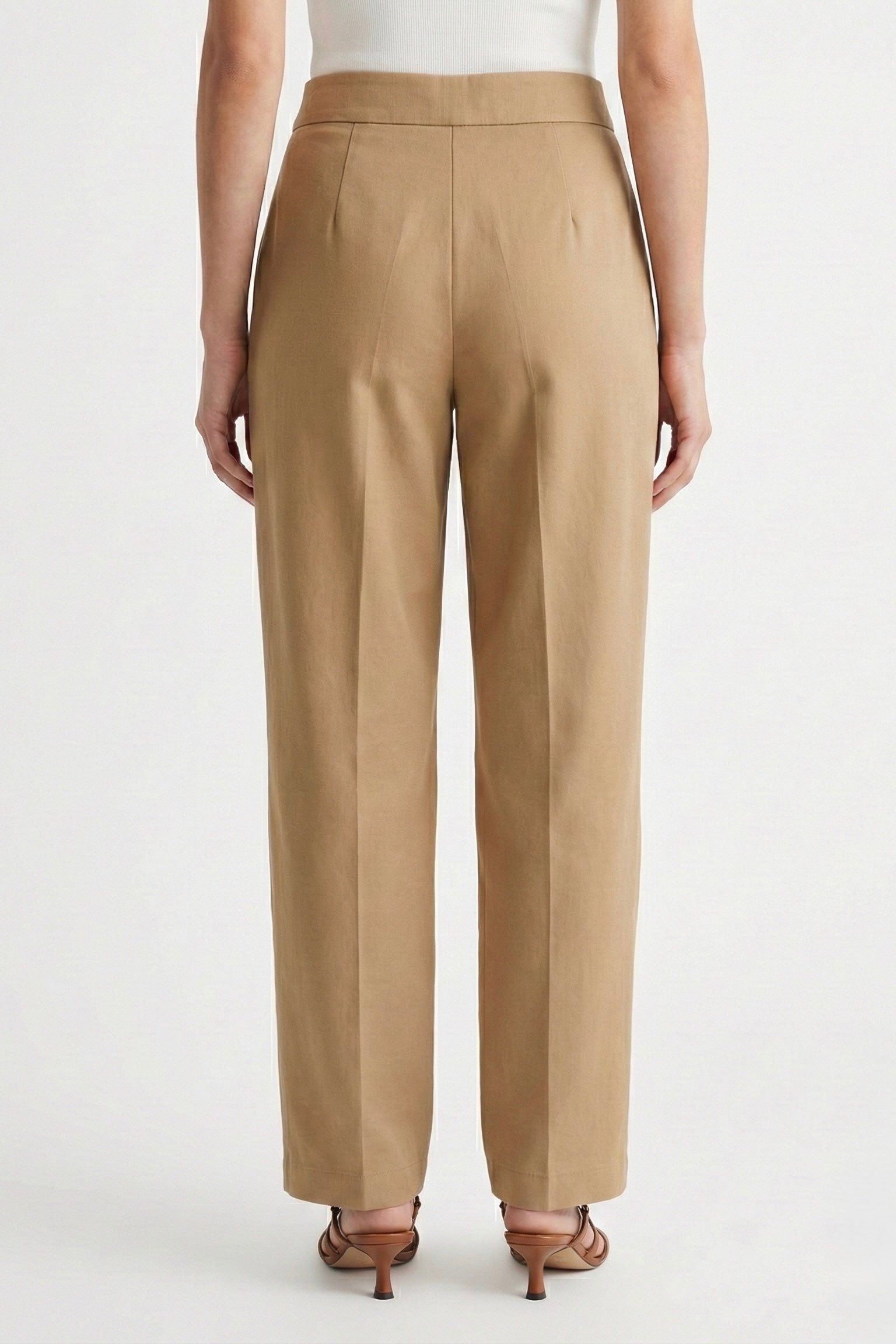 Pantaloni linea morbida