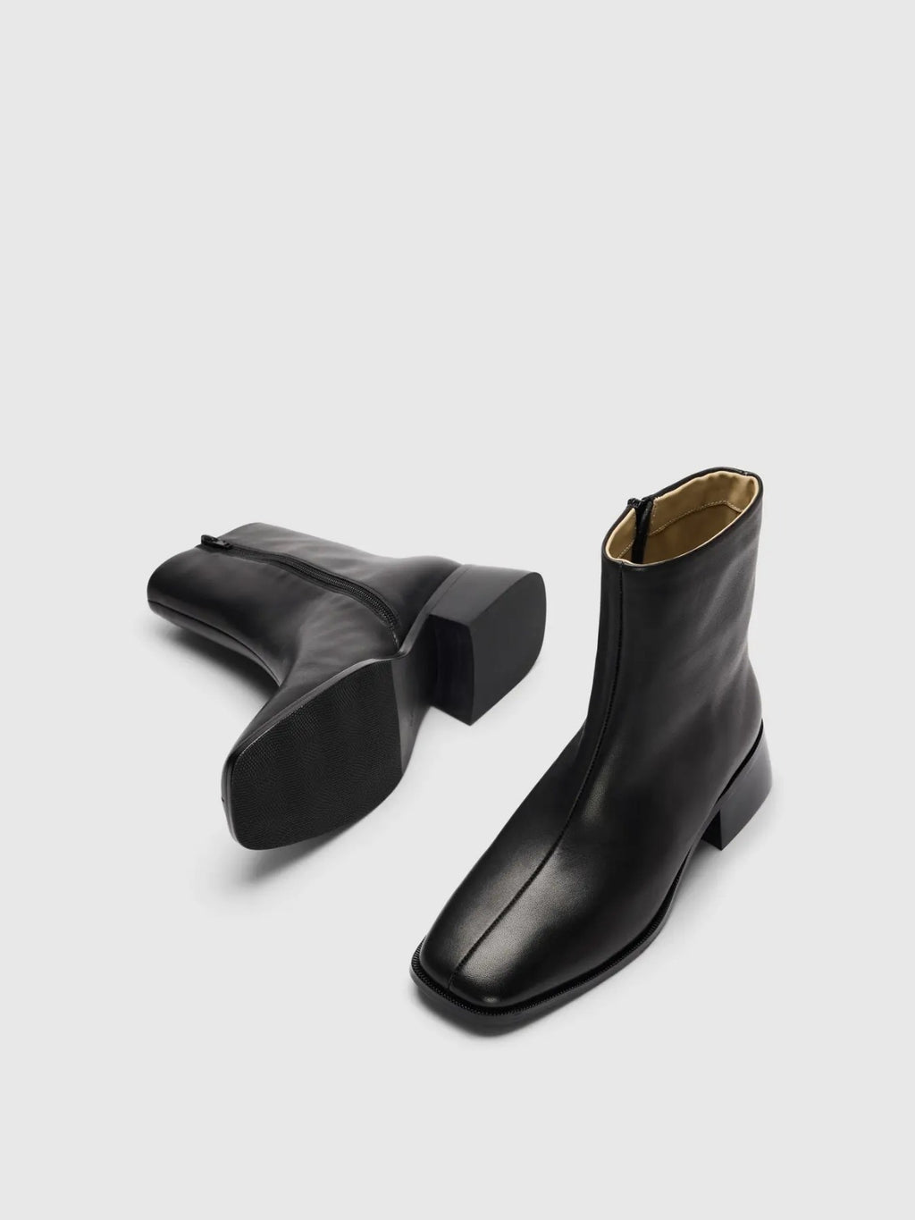 Stivaletto Selected Femme Nero in Pelle con Tacco Medio
