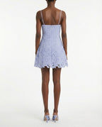 Abito corto in pizzo celeste