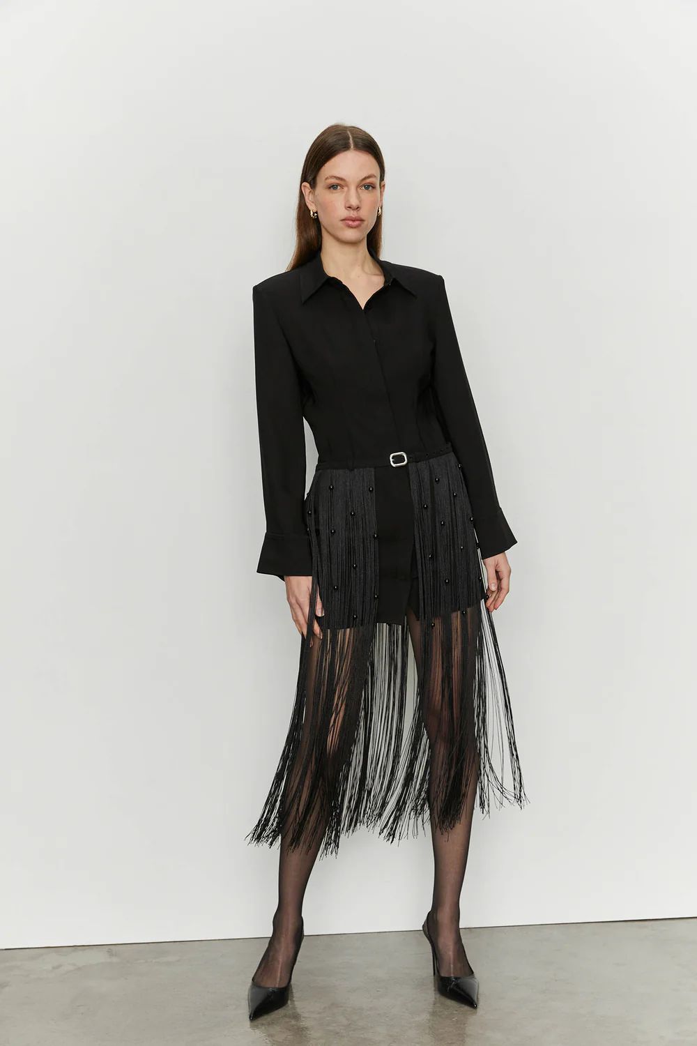 Abito con frange lunghe