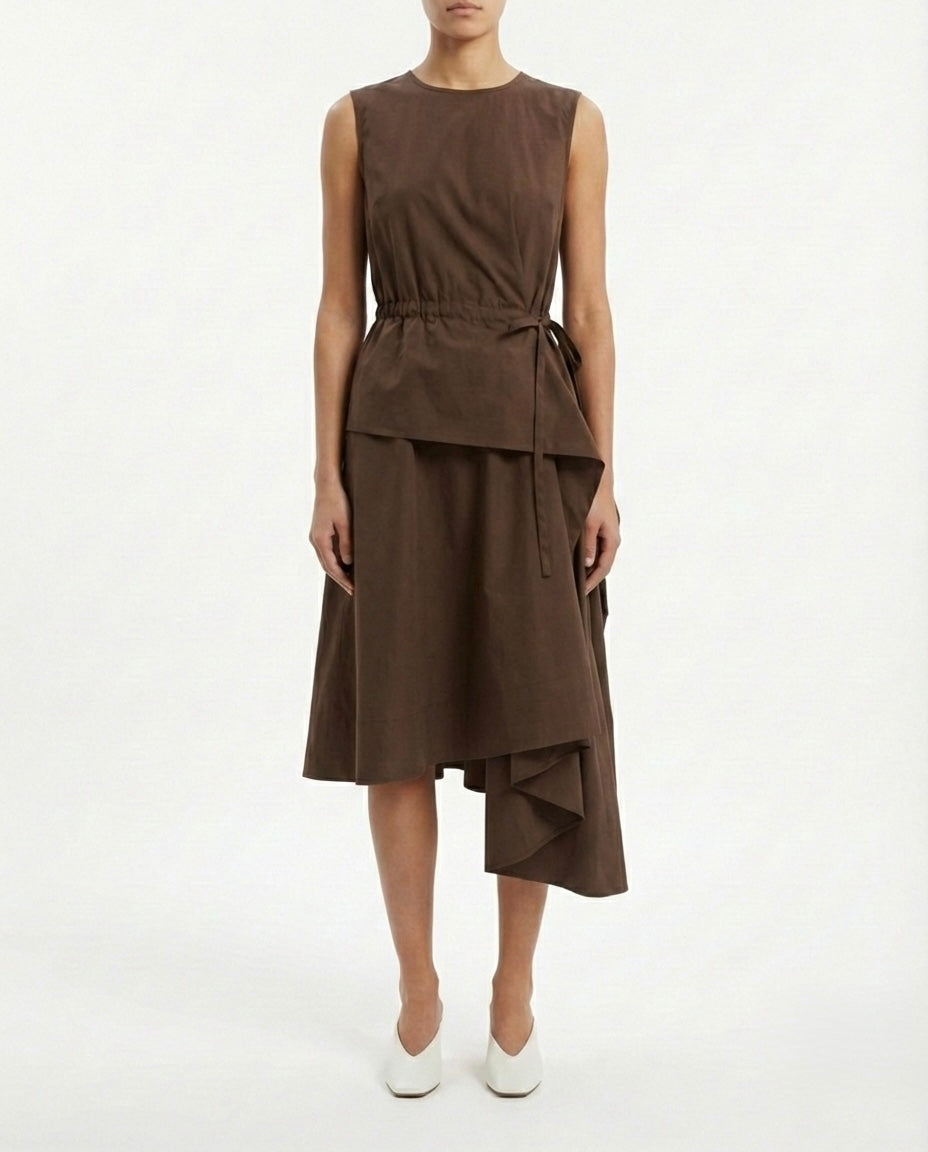 Abito midi con drappeggio laterale