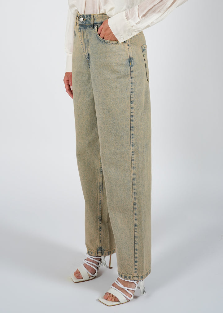 Jeans a gamba larga